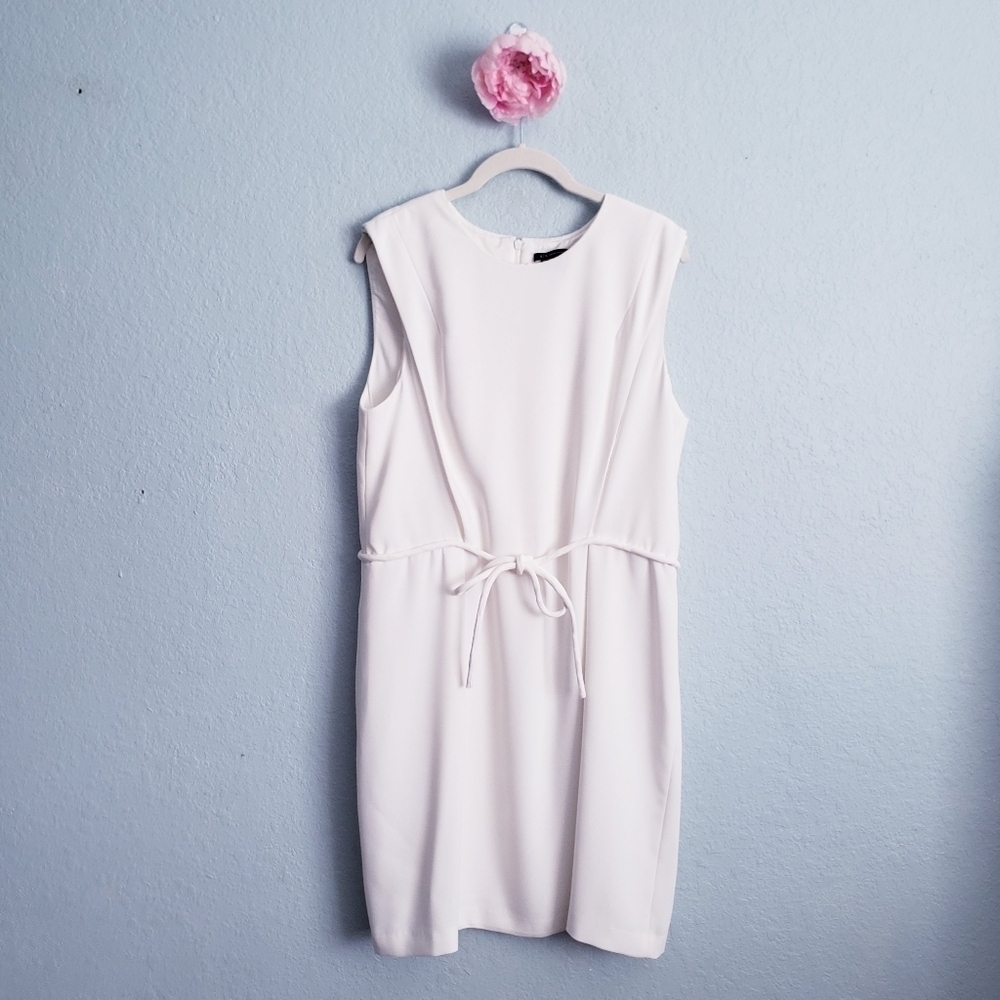 Armani Exchange White Sleeveless Belted Waist Bow Dress